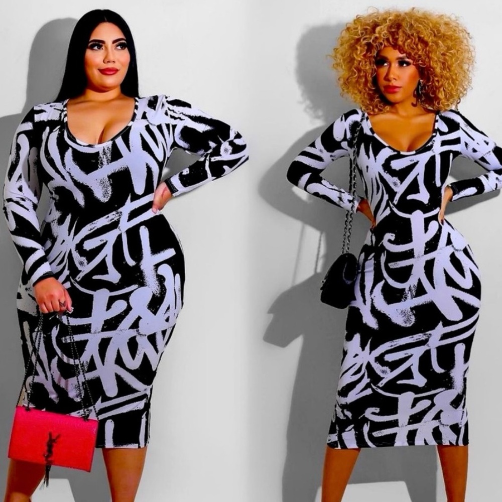 TouchDolls Curvy “Essence of a Woman” MIDI Dress